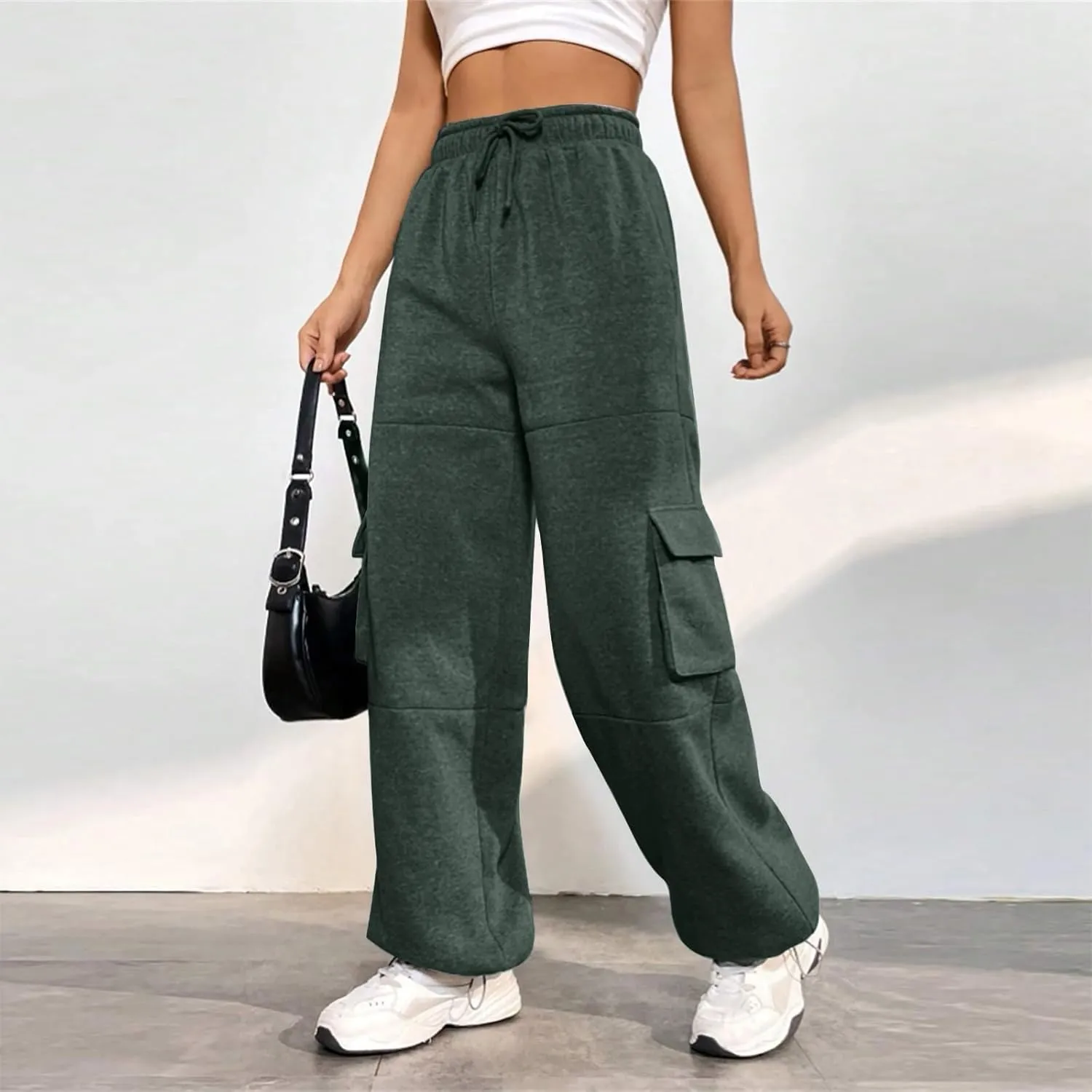 Cargo Sweatpants for Women Fleece Lined Cute Y2k Baggy Sweatpants Casual Drawstring High Waisted Joggers with Pockets
