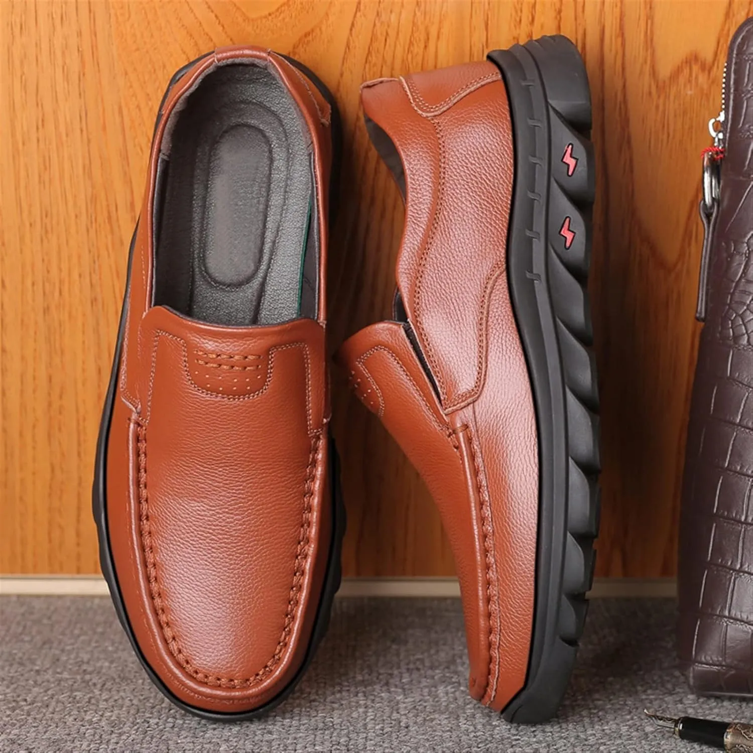 Driving Moccasins for Men Stitching Details Breathable Genuine Leather Resistant Flat Heel Anti-Slip Flexible Lightweight Driving Slip on for Any Attire