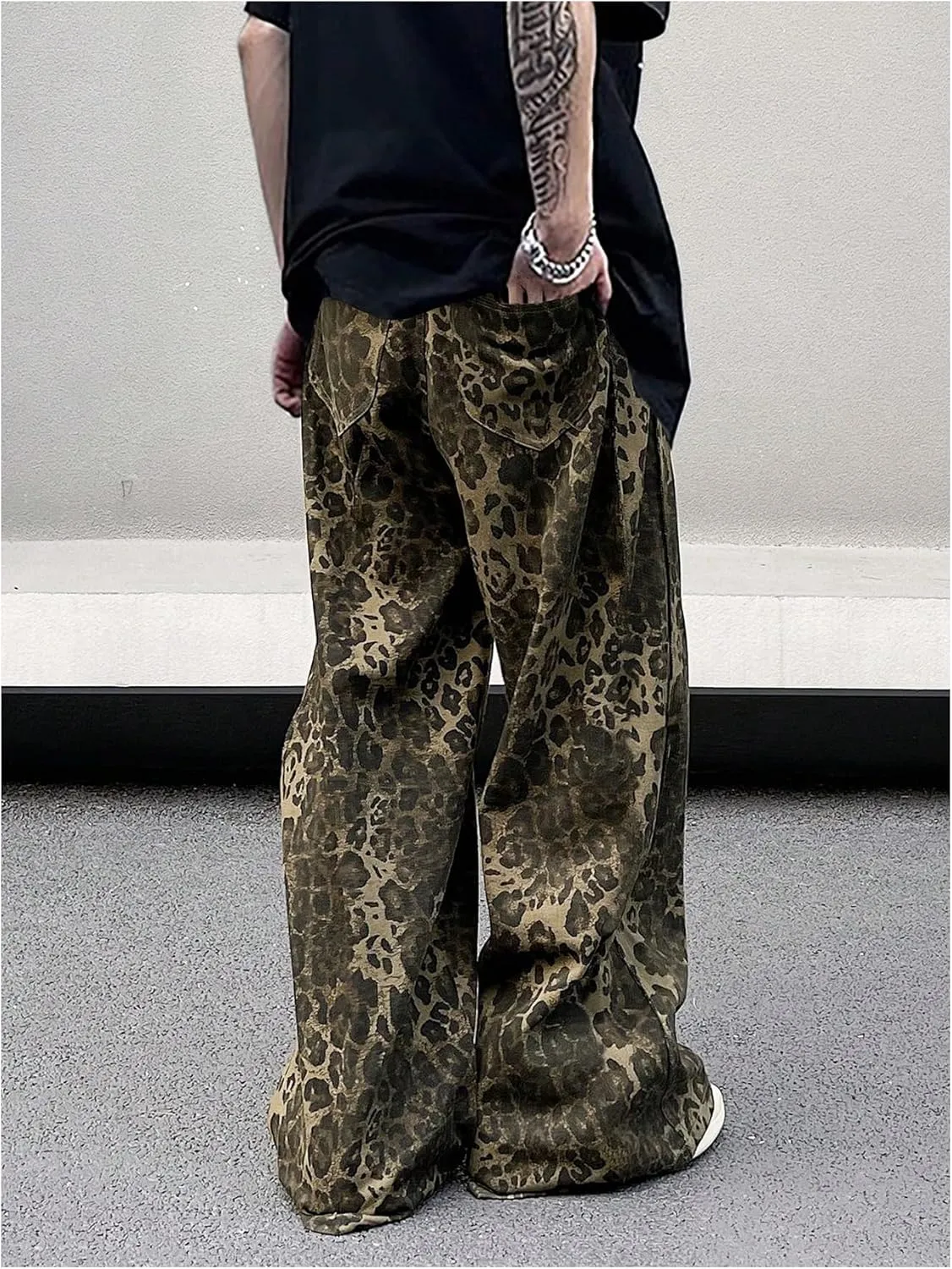 MakeMeChic Men's Leopard Print Drawstring Wide Leg Trousers Straight Pocket Loose Streetwear Pants