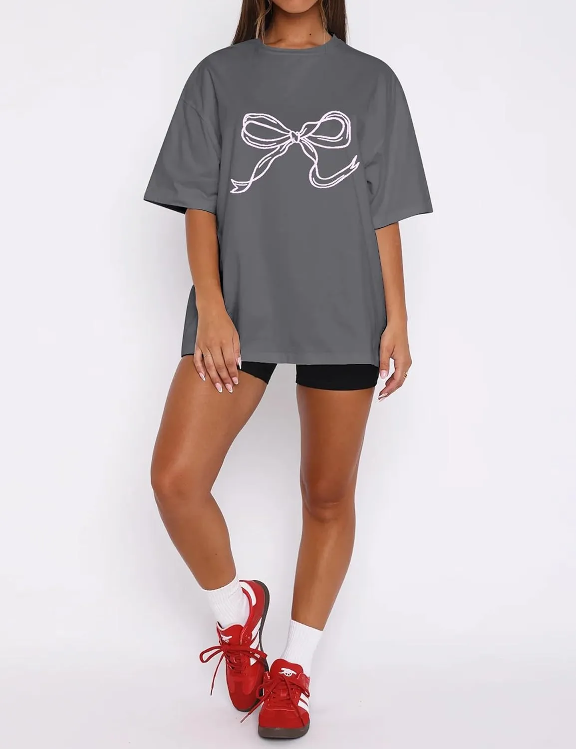 MISSACTIVER Womens Oversized Bow Graphic T-Shirt Drop Shoulder Short Sleeve Graphics Tee Shirt Casual Outfit Going Out Top