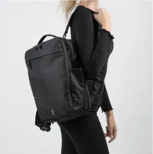 Quiver X Multifunction Bag