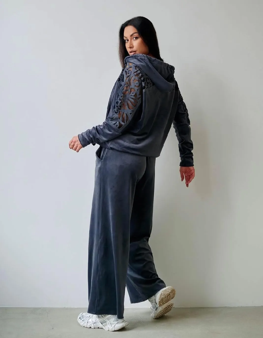 Womens 2 Piece Long Sleeve Sweatsuit Outfit Spring Fall Casual Tracksuit Lounge Set High Quality Fabric Unique Design