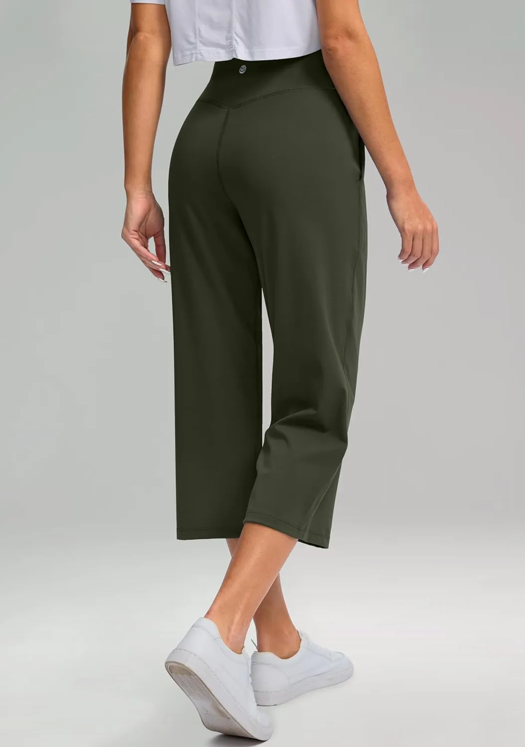 Women's Capri Pants with Pockets High Waist Yoga Pants Wide Leg Workout Crop Summer Pants for Casual, Travel, Exercise