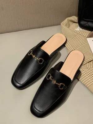 Women's Flat Moccasins With A Round Toe    B46496